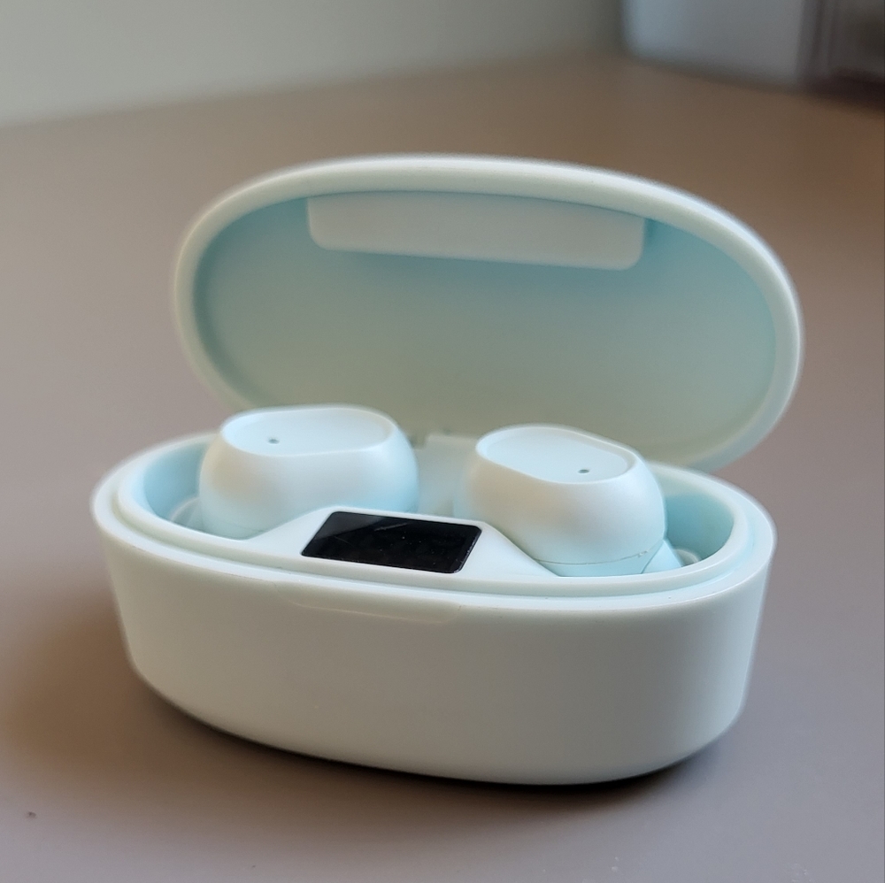 CRE8 SOUNDS | CR8-M SPORT WIRELESS EARBUDS